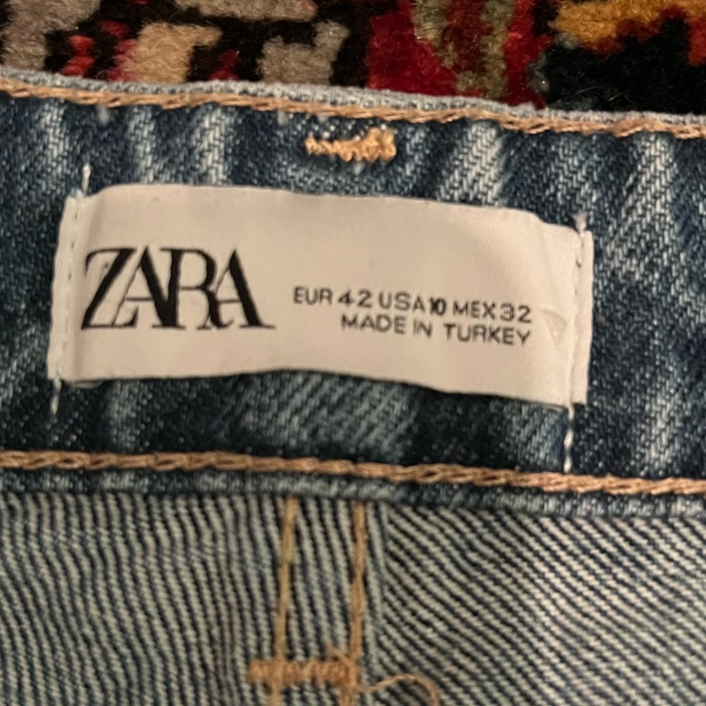 Zara Baggy Ripped Jeans - Picture 4 of 6